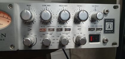 Avalon-VT737SP  Mono Mic Pre/Compressor/EQ